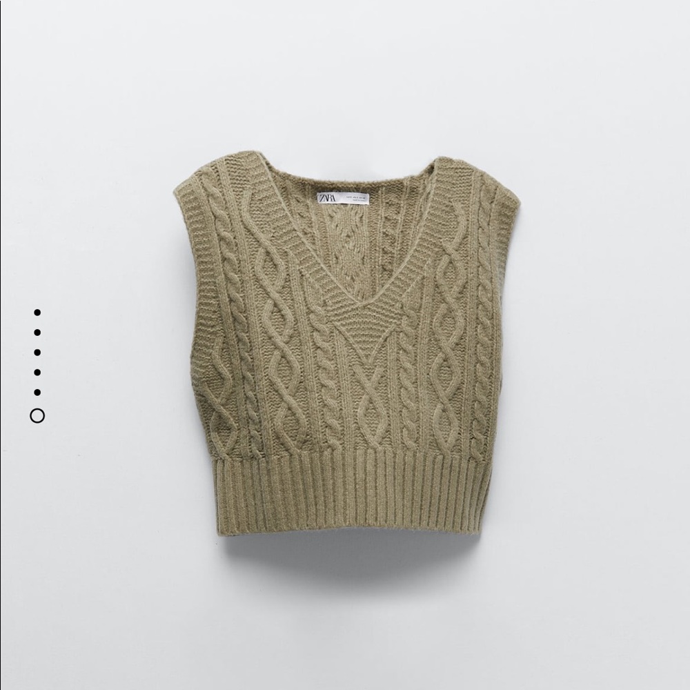 ISO CABLE KNIT ZARA VEST LARGE